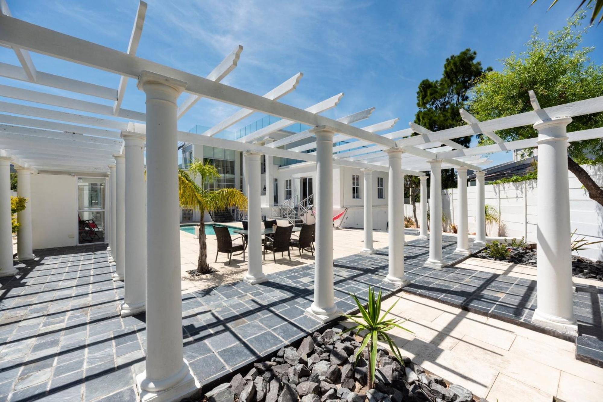 Bed And Breakfast Villa Livadia Cape Town Exterior photo